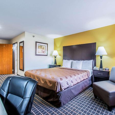 Quality Inn Carbondale University Area Екстер'єр фото