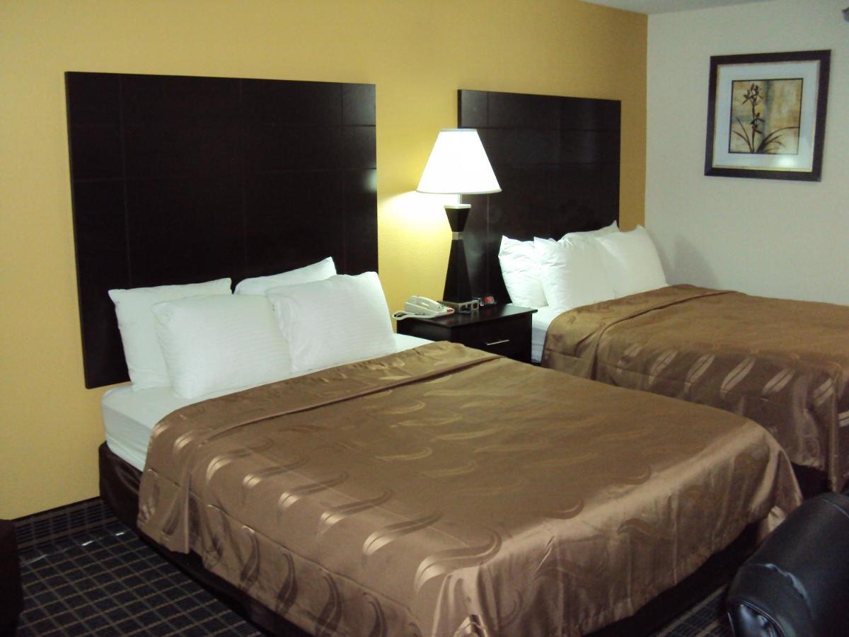 Quality Inn Carbondale University Area Екстер'єр фото