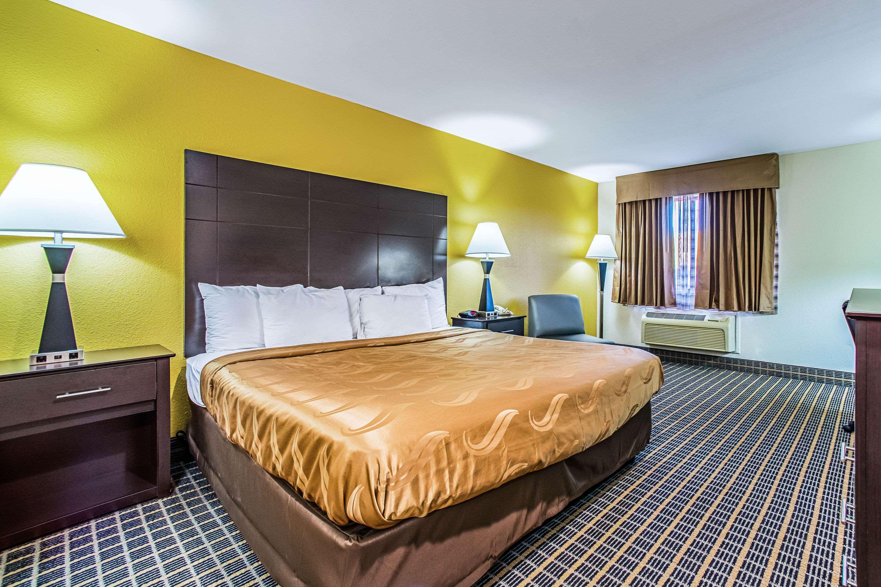 Quality Inn Carbondale University Area Екстер'єр фото