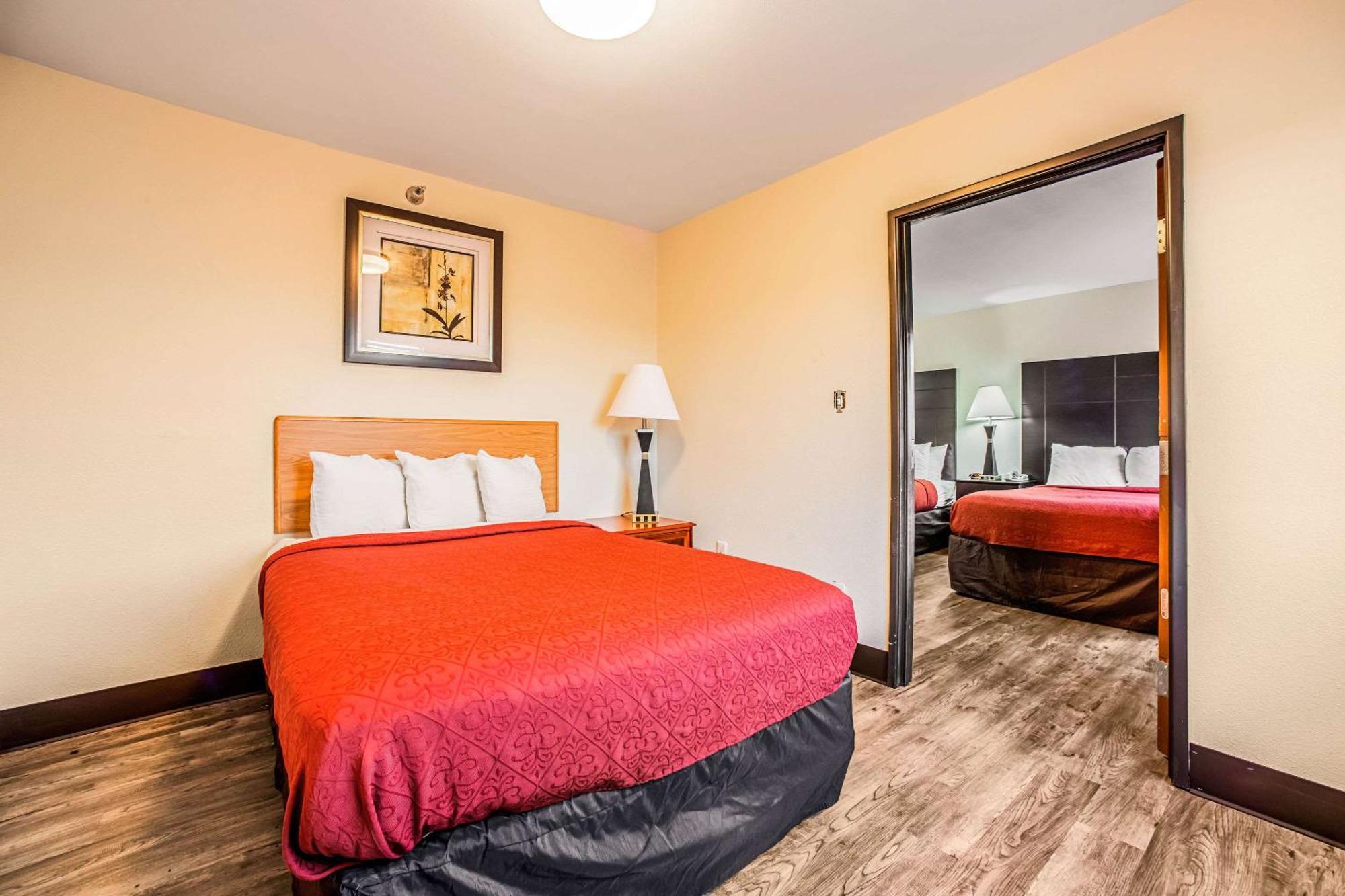 Quality Inn Carbondale University Area Екстер'єр фото