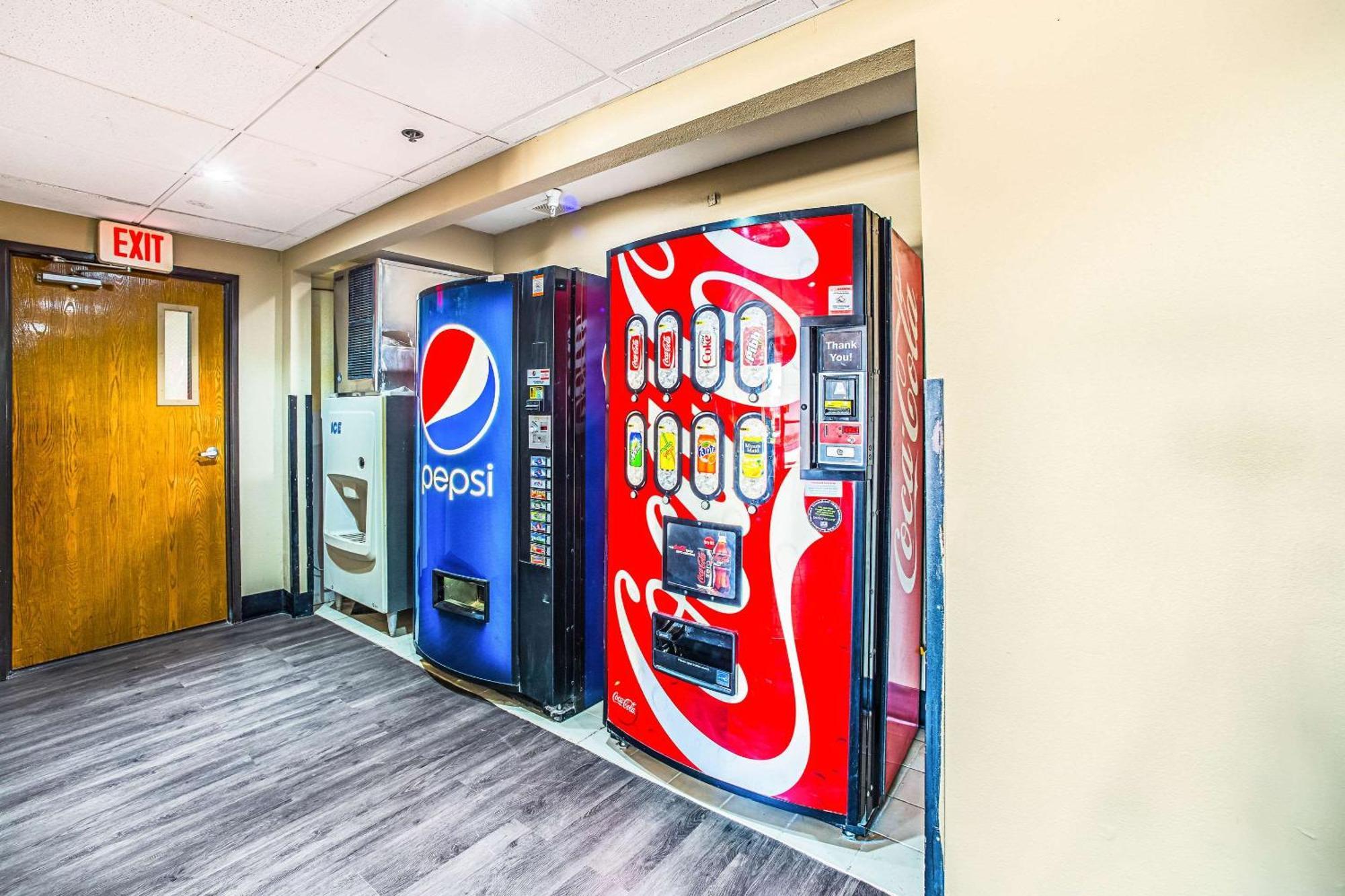 Quality Inn Carbondale University Area Екстер'єр фото
