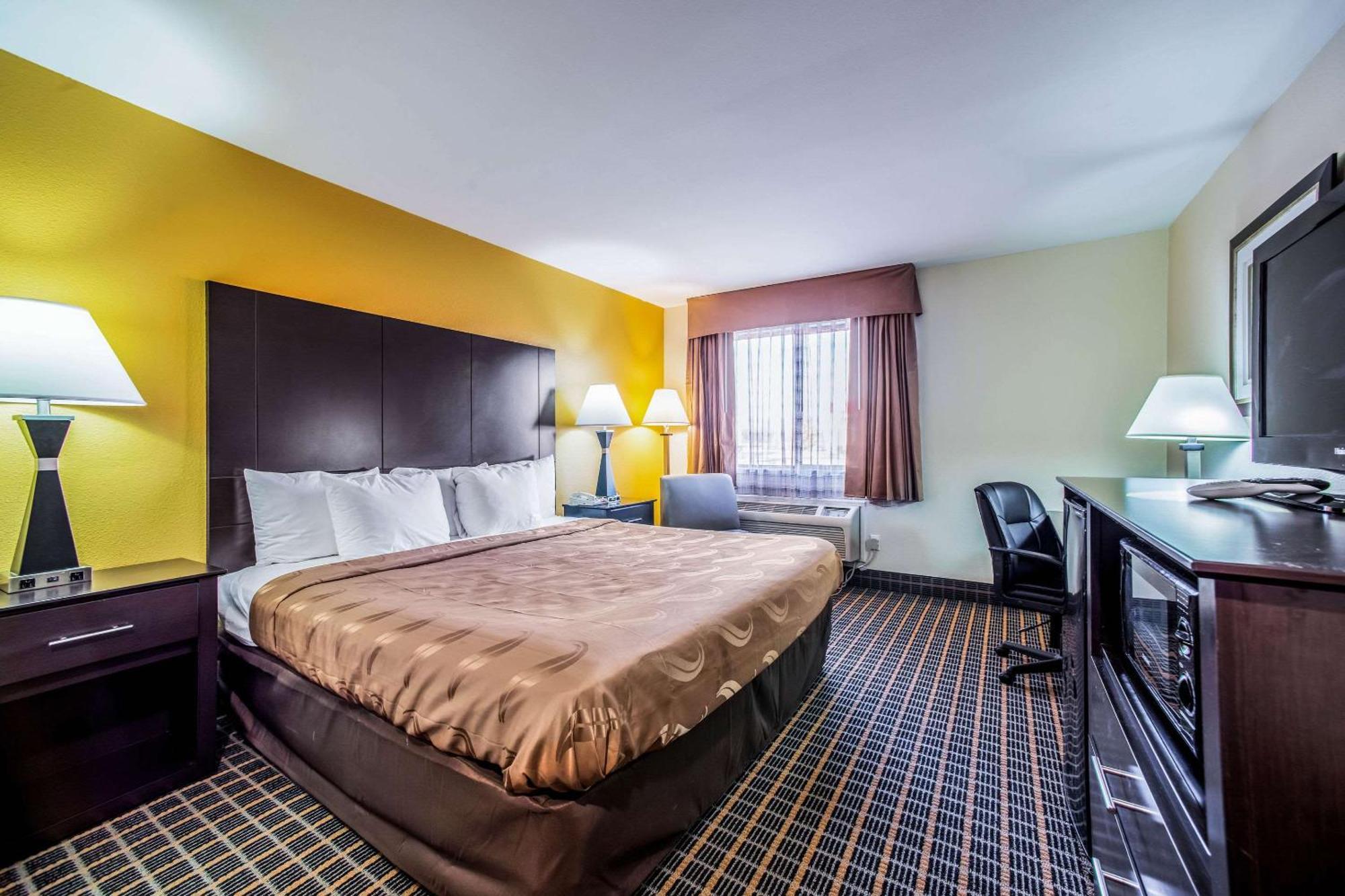 Quality Inn Carbondale University Area Екстер'єр фото