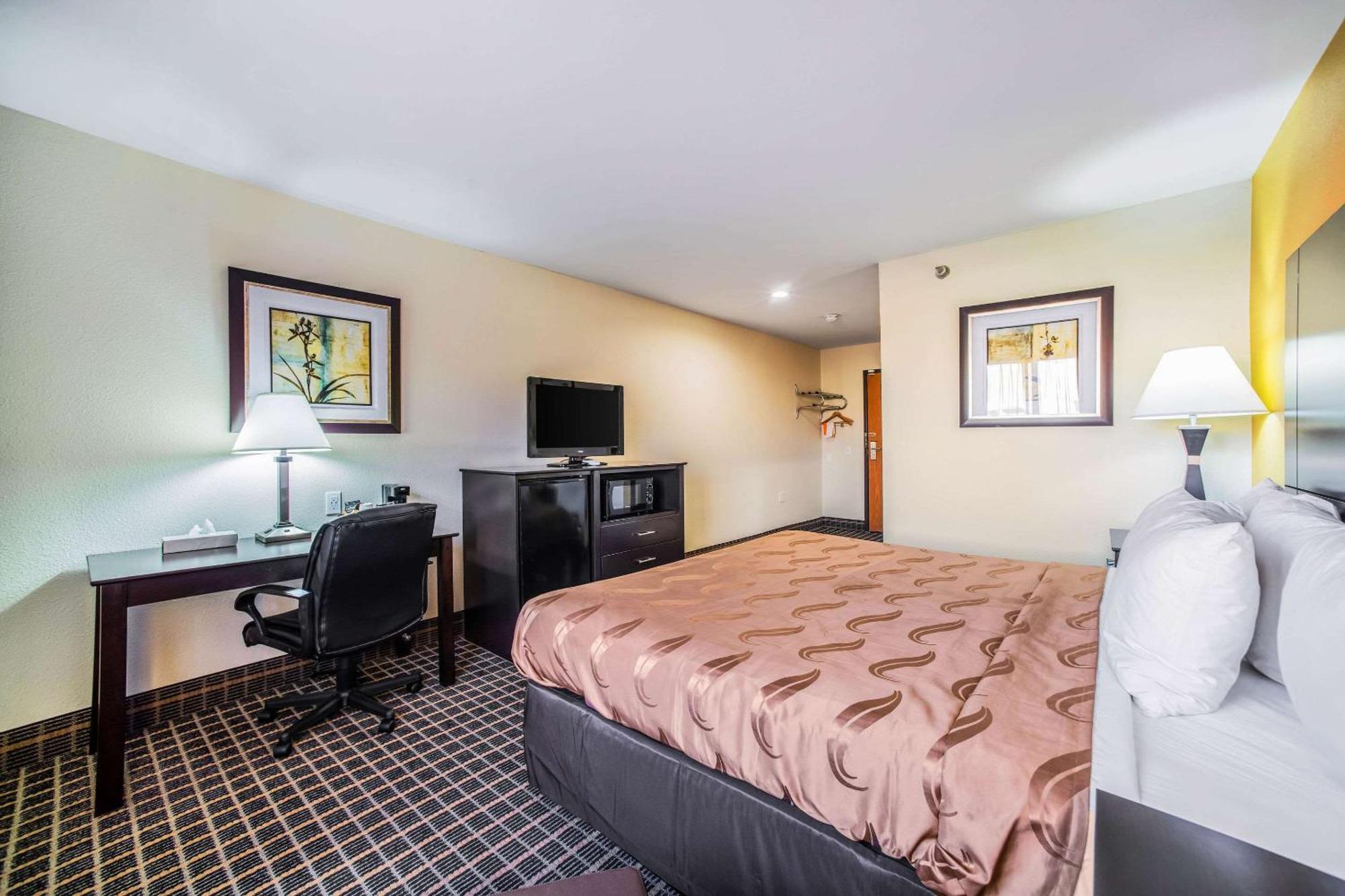 Quality Inn Carbondale University Area Екстер'єр фото