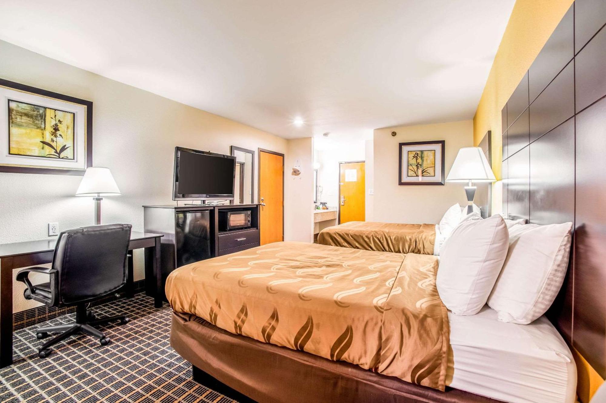 Quality Inn Carbondale University Area Екстер'єр фото