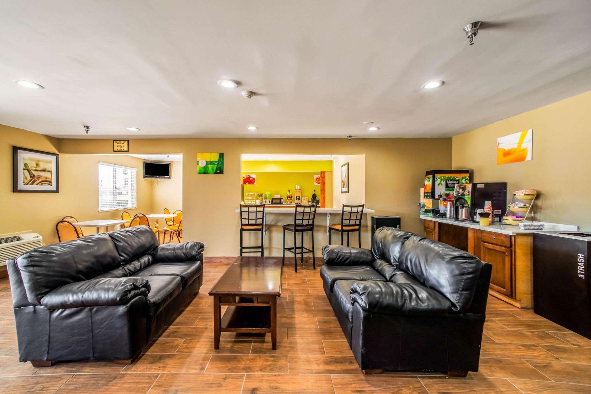 Quality Inn Carbondale University Area Екстер'єр фото