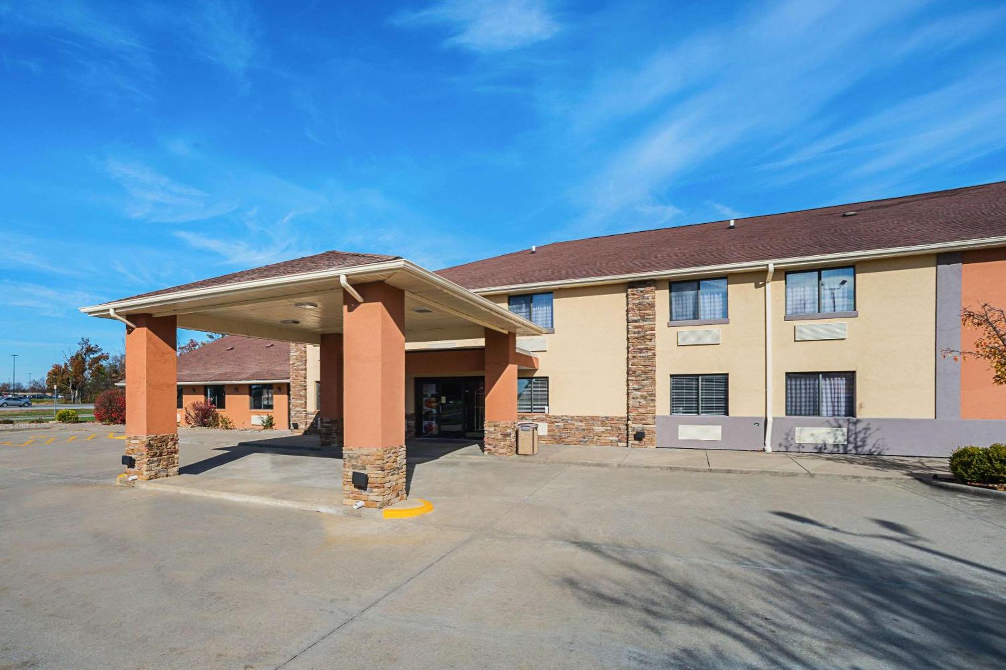Quality Inn Carbondale University Area Екстер'єр фото