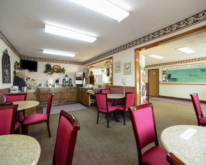 Quality Inn Carbondale University Area Екстер'єр фото