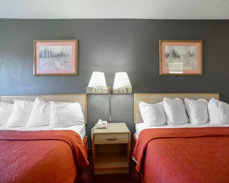 Quality Inn Carbondale University Area Екстер'єр фото
